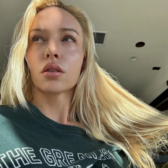 Meet your Posher, Cassie - Picture 12 of 16